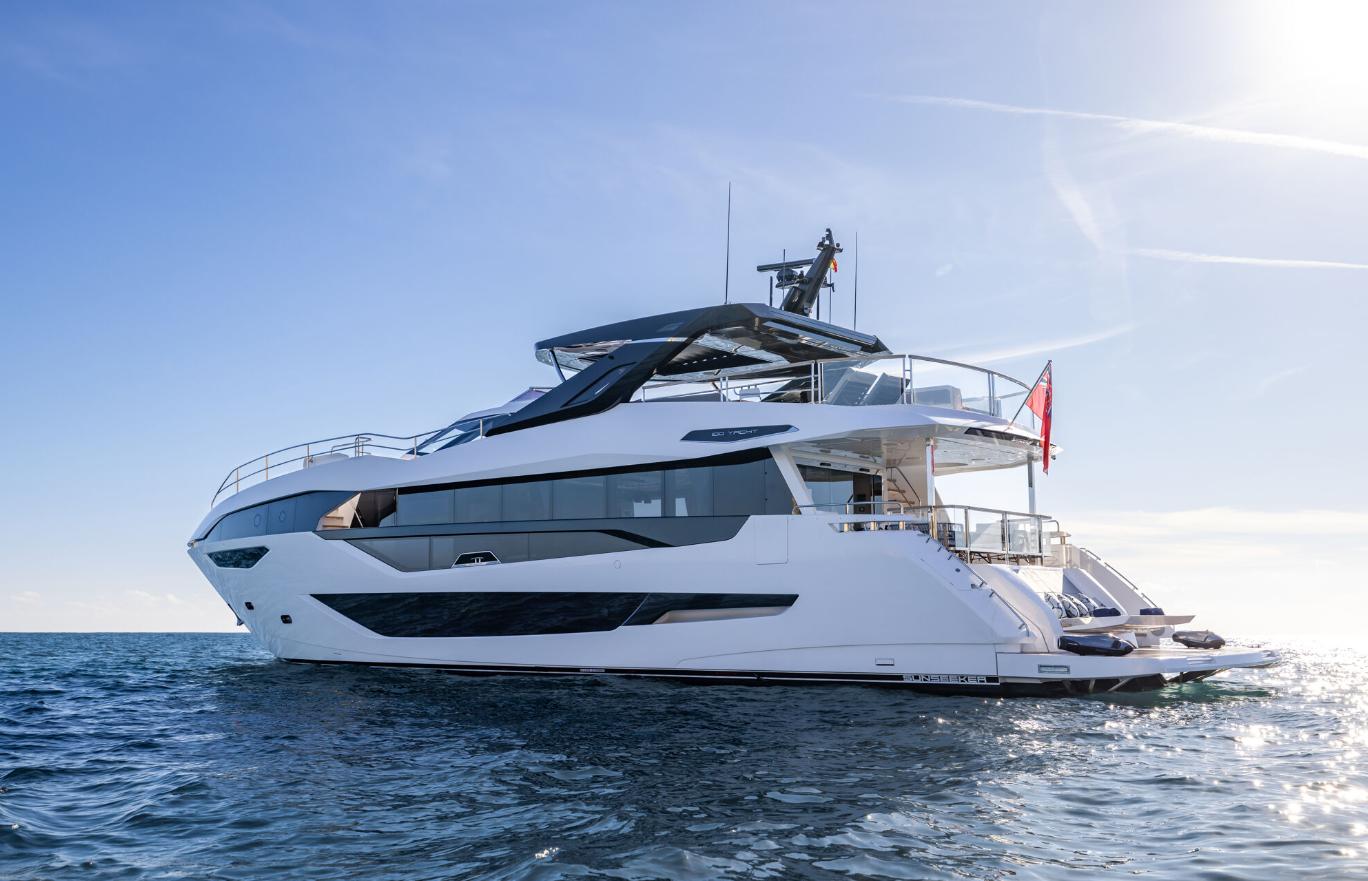 Sunseeker 100 Yacht