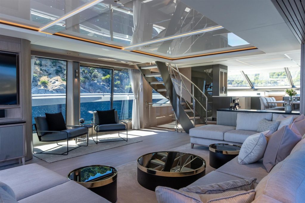 90 Ocean Enclosed