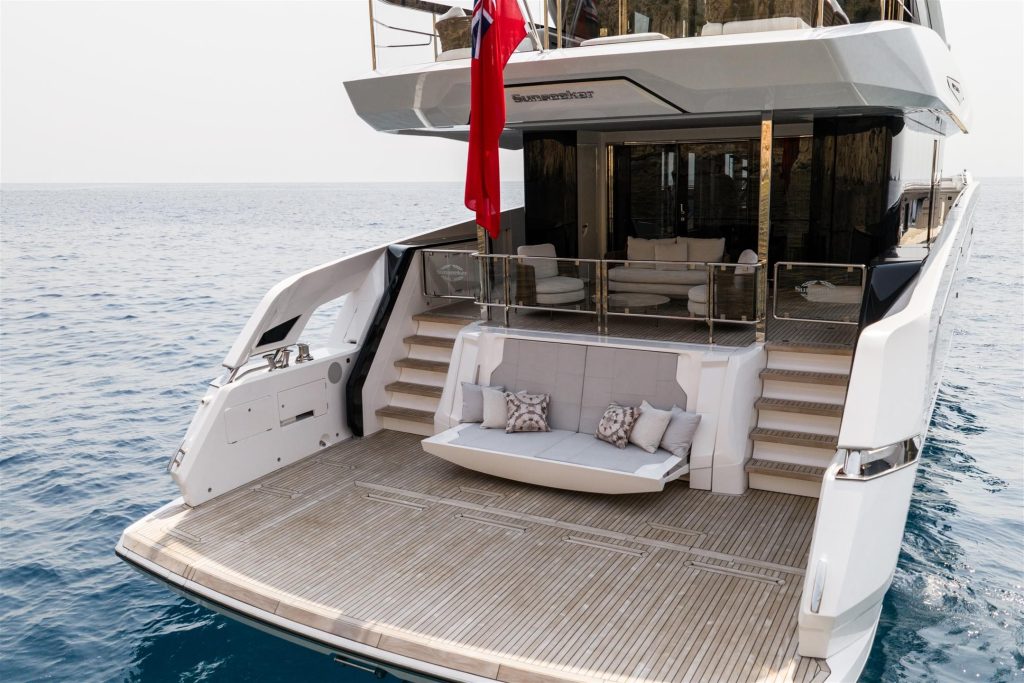82 Ocean Enclosed