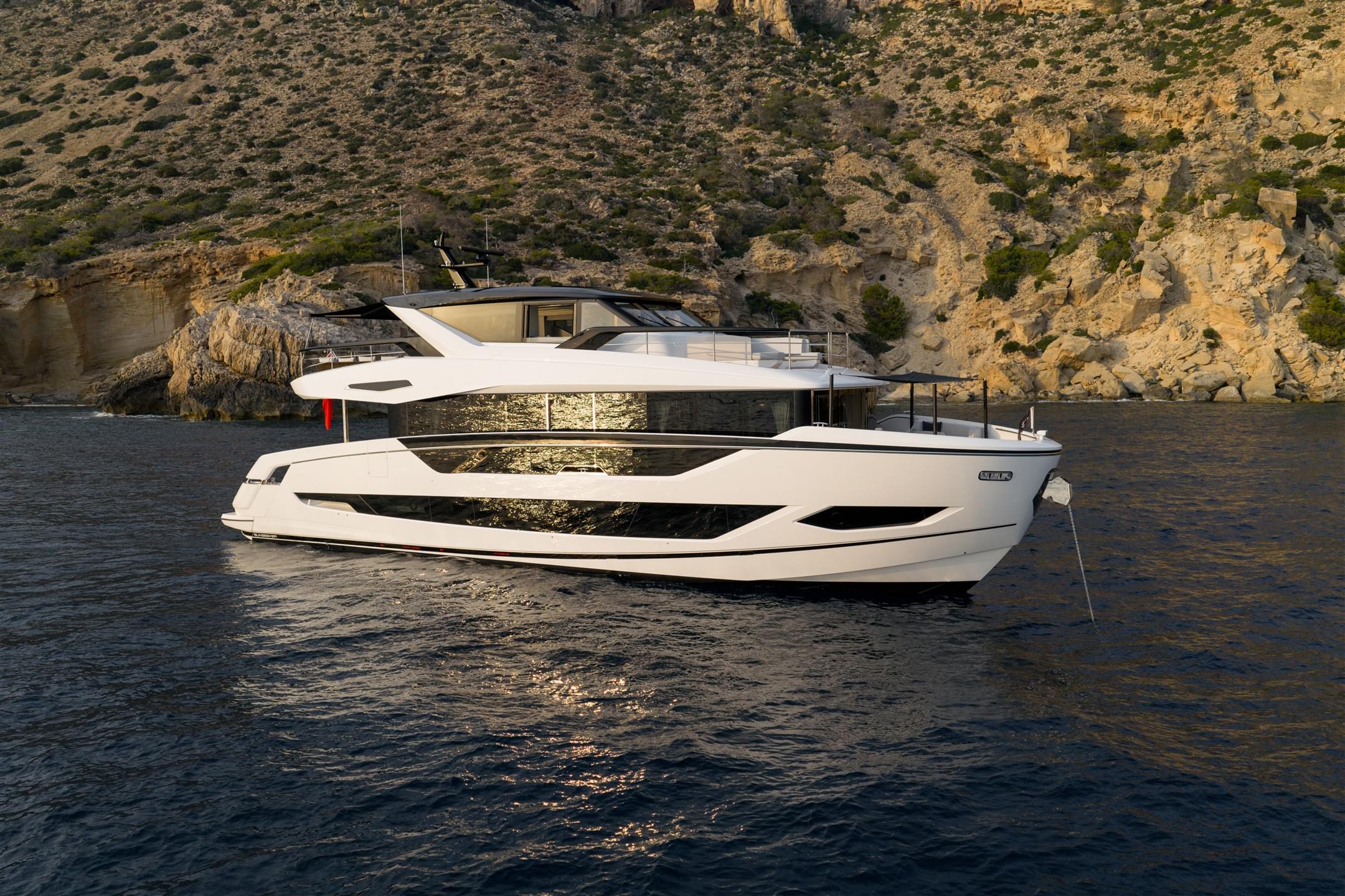82 Ocean Enclosed