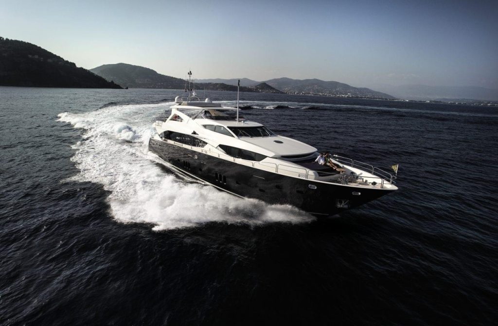34M YACHT