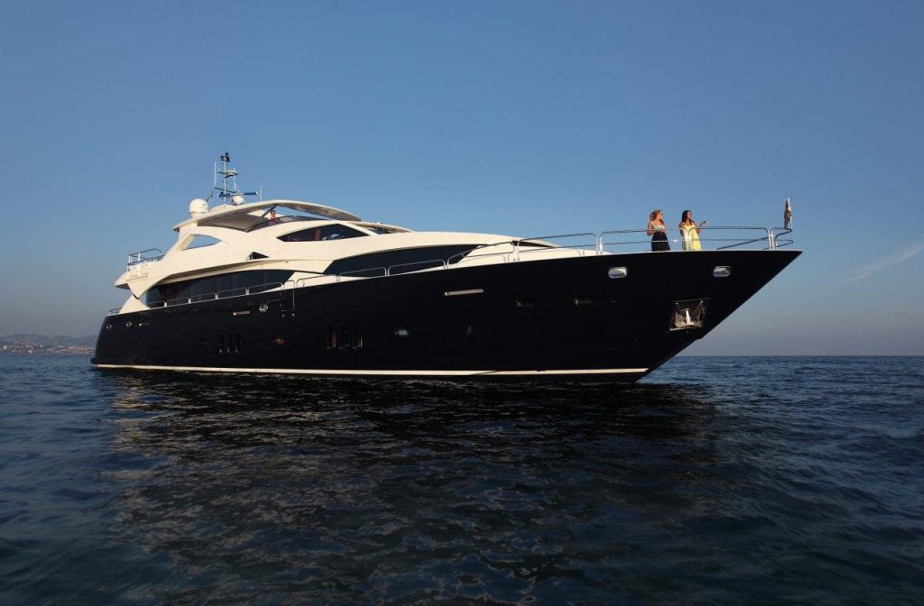 34M YACHT