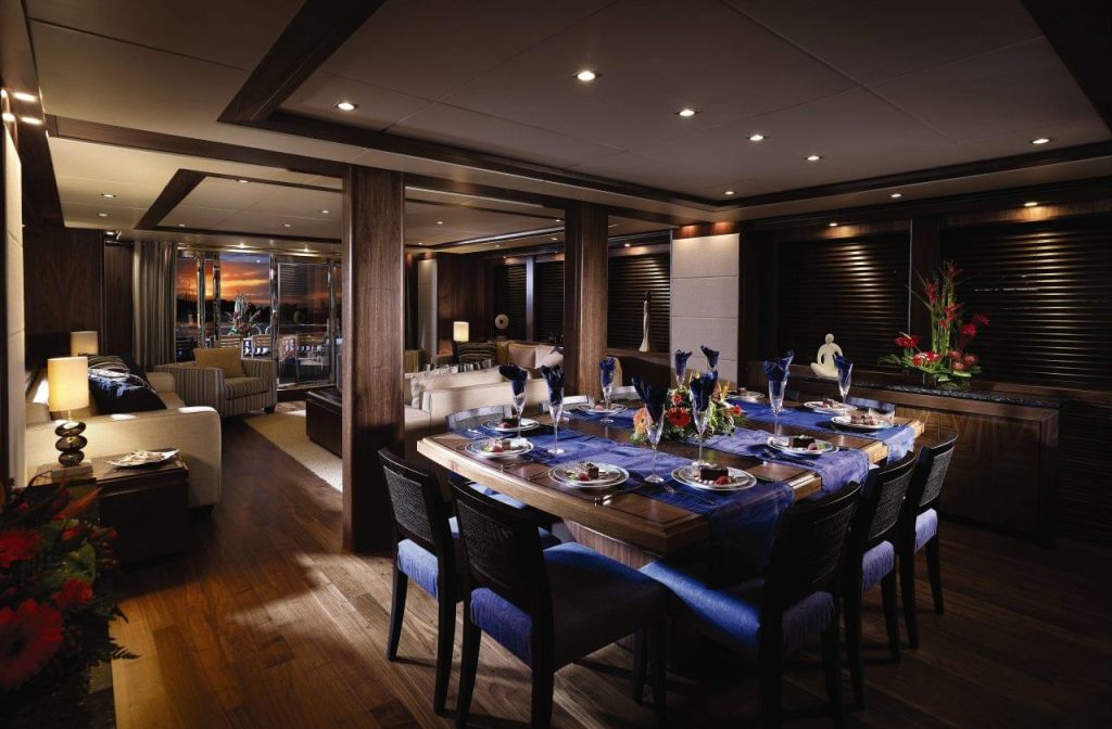 34M YACHT