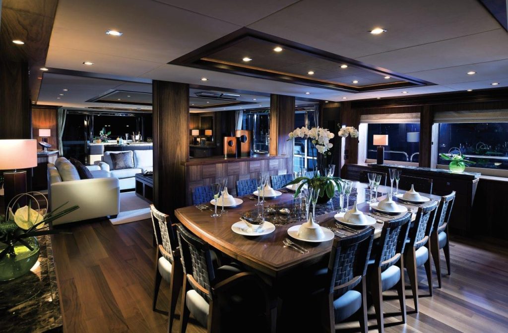 40M YACHT