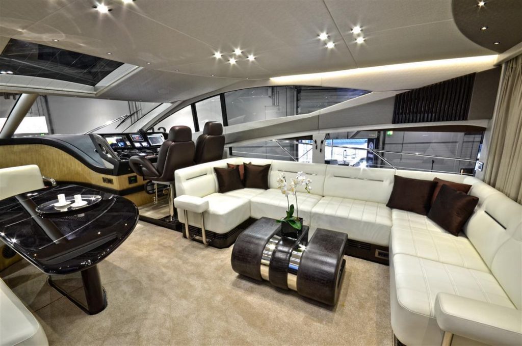68 SPORT YACHT