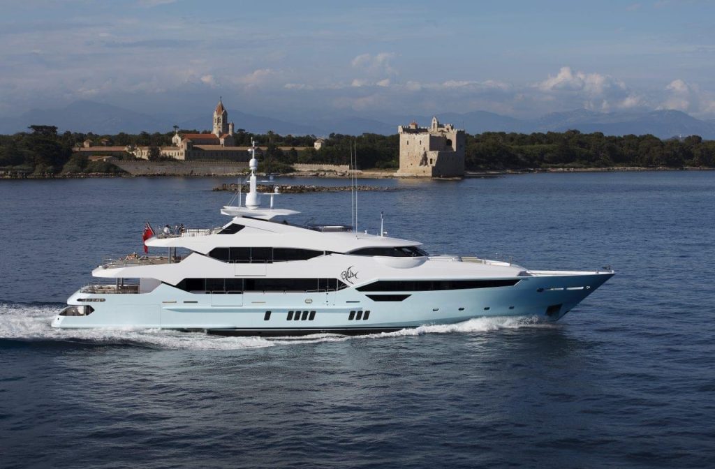 155 YACHT