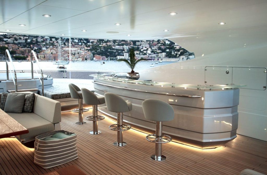 155 YACHT