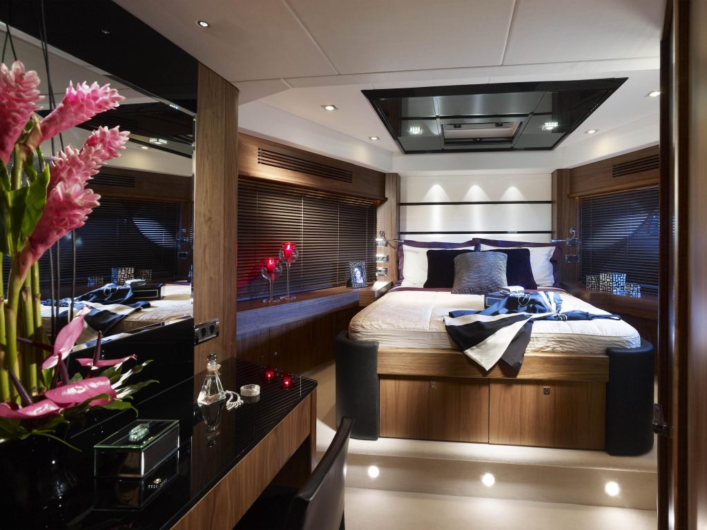 80 YACHT