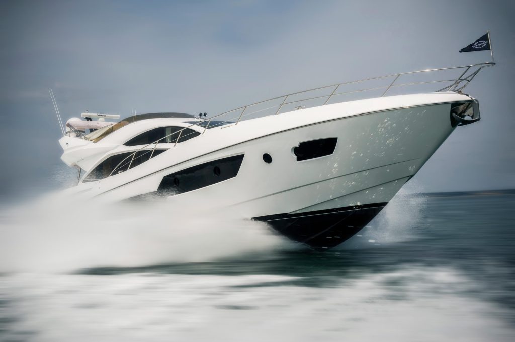 80 SPORT YACHT