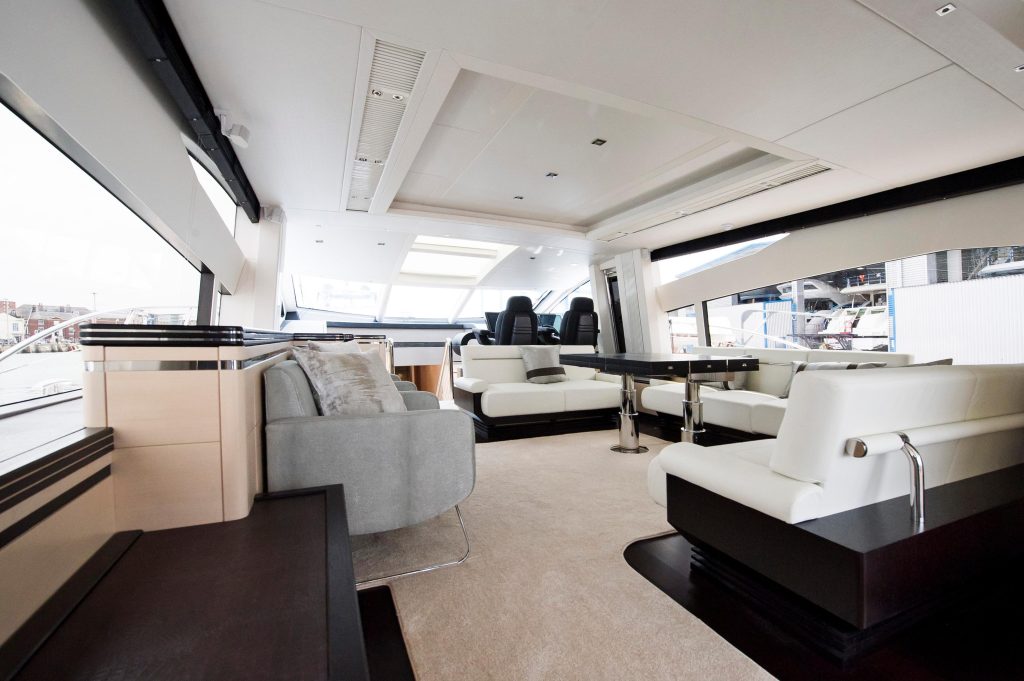 80 SPORT YACHT