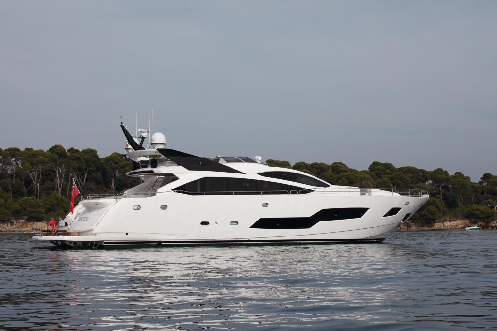 101 SPORT YACHT