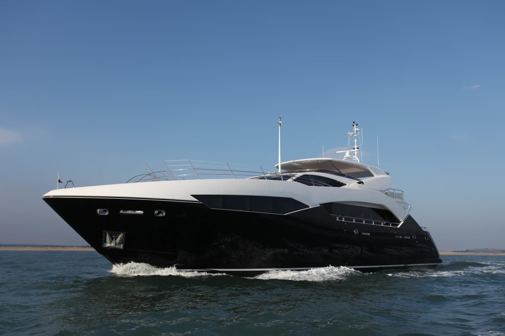 115 SPORT YACHT