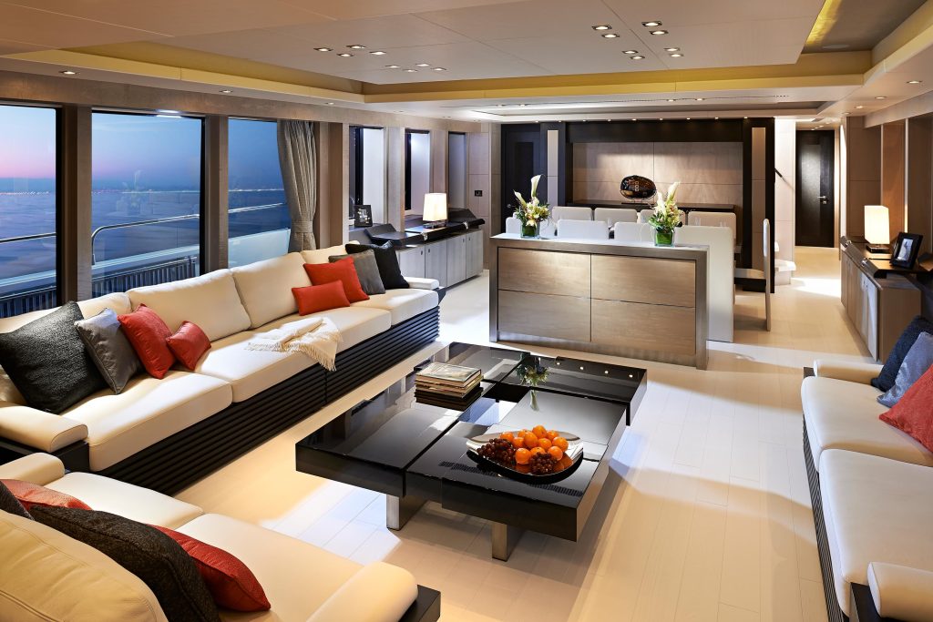 115 SPORT YACHT