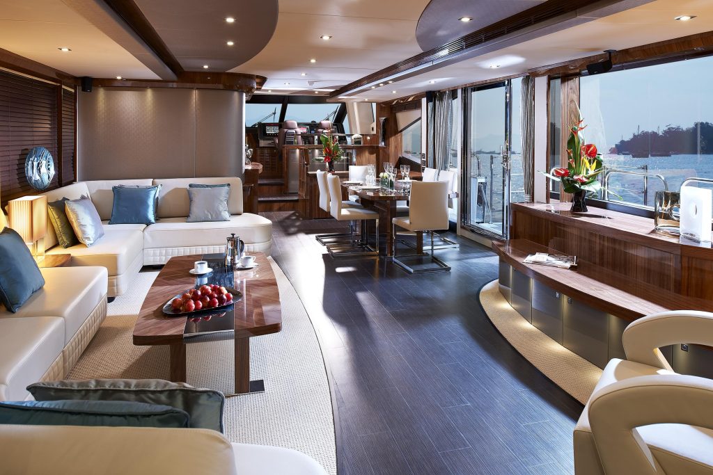 28M YACHT