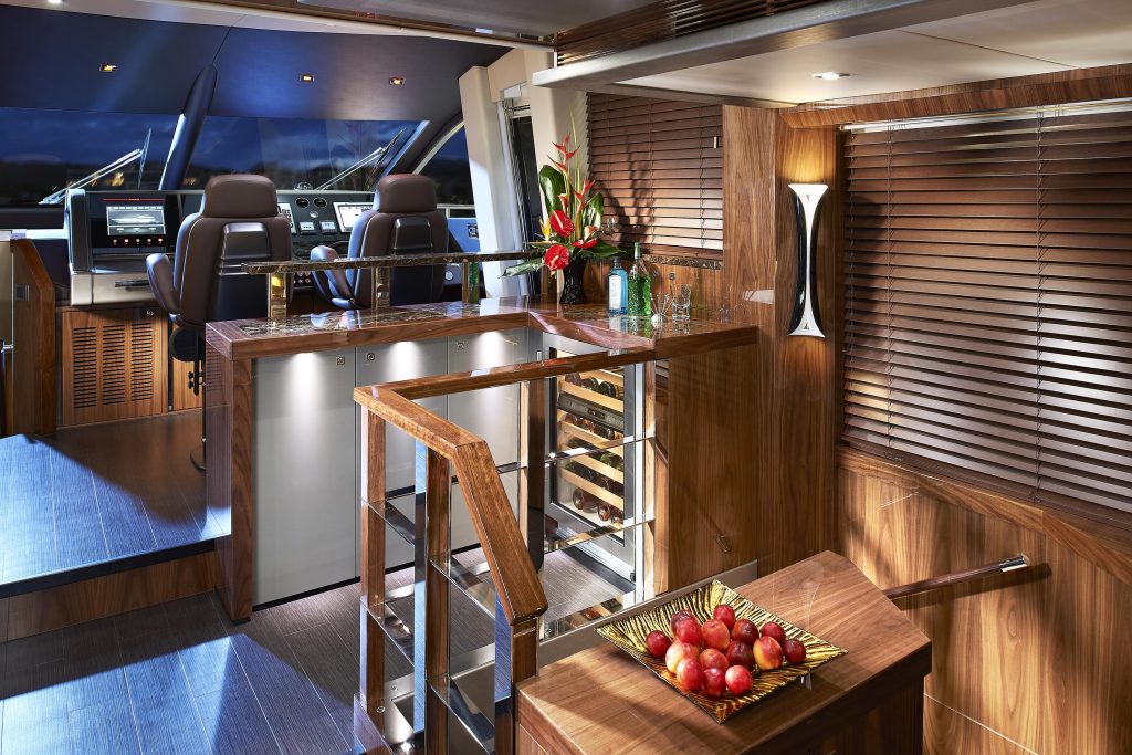 28M YACHT