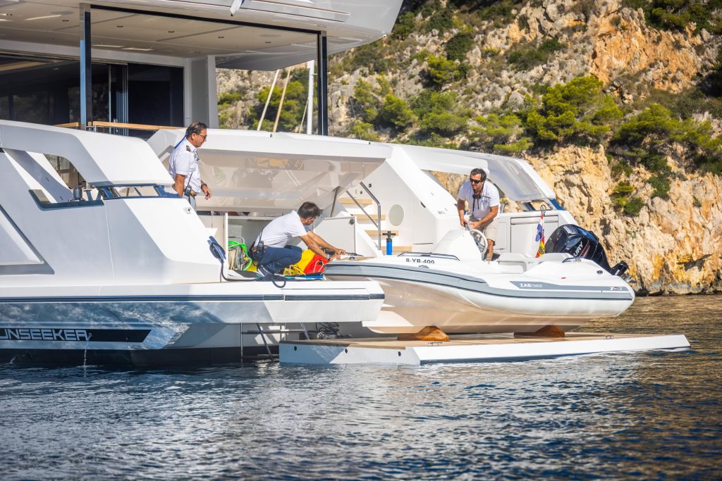 65 Sport Yacht