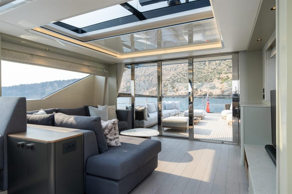 82 Ocean Enclosed