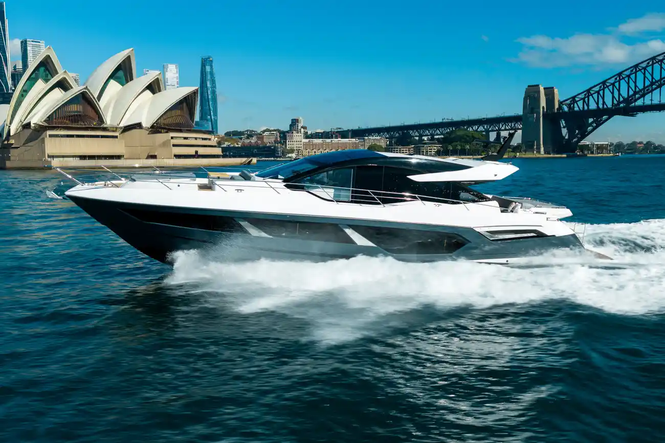 Sunseeker Predator 75