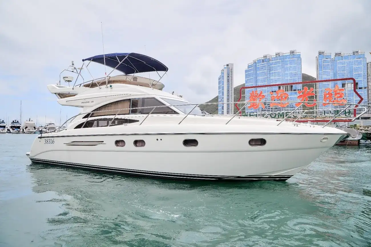 Princess 42 Flybridge Motor Yacht