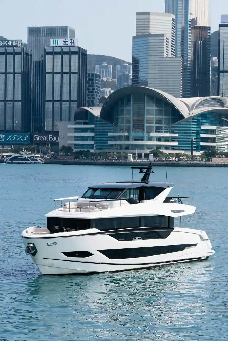 Sunseeker 82 Ocean